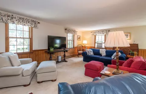 71 Pine St, Danvers, MA 01923 photo 17