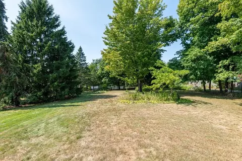 71 Pine St, Danvers, MA 01923 photo 5