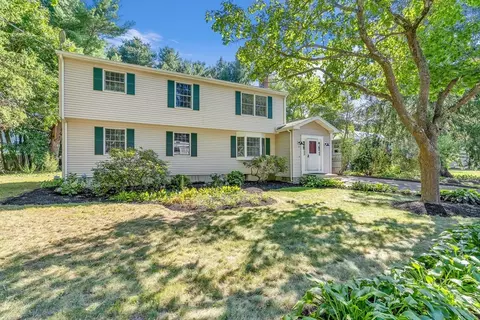 35 Arrowhead Rd, Concord, MA 01742