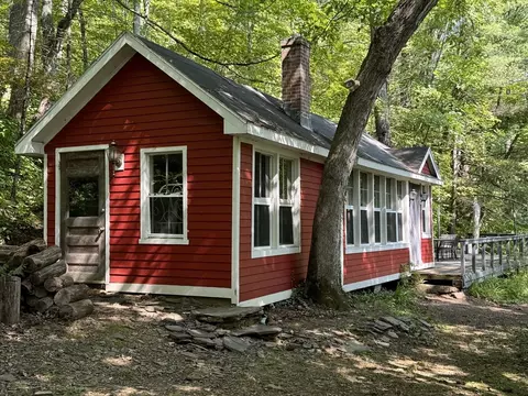 19 Hill Dr, Gill, MA 01354
