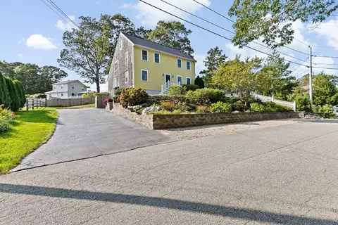29 Carver Rd, Bourne, MA 02562