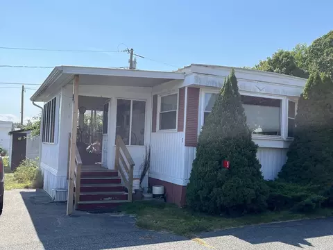 139 West St #5, Hatfield, MA 01088