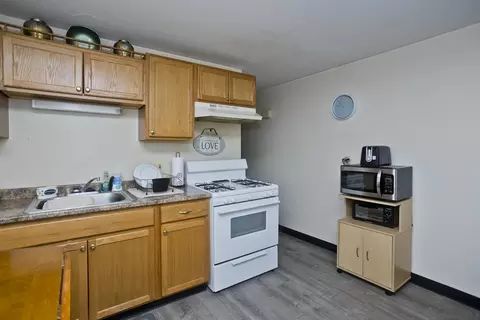 83 Lamont St, Springfield, MA 01119 photo 26