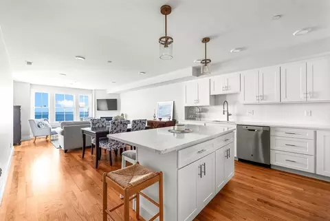 155 Nantasket Ave #302, Hull, MA 02045