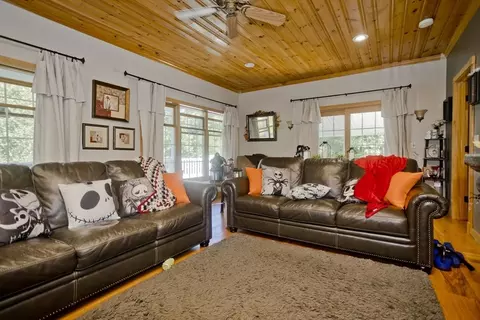 505 E State, Granby, MA 01033 photo 6