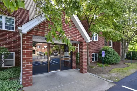 25 Longworth Ave #7, Brockton, MA 02301