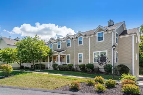 82 Virginia Rd #105, Lincoln, MA 01773