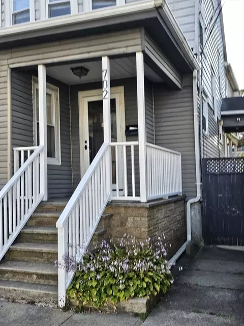 702 Robeson St, Fall River, MA 02720 photo 4