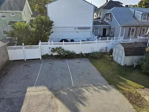 702 Robeson St, Fall River, MA 02720 photo 9