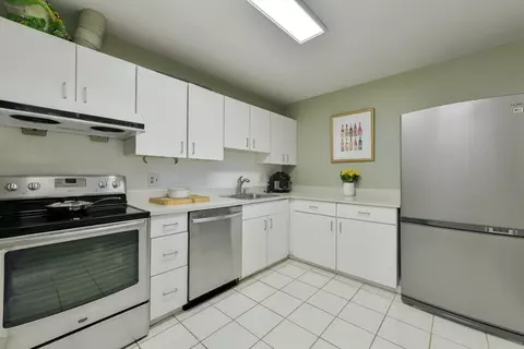 69 E Berkeley St #2, Boston, MA 02118 photo 9