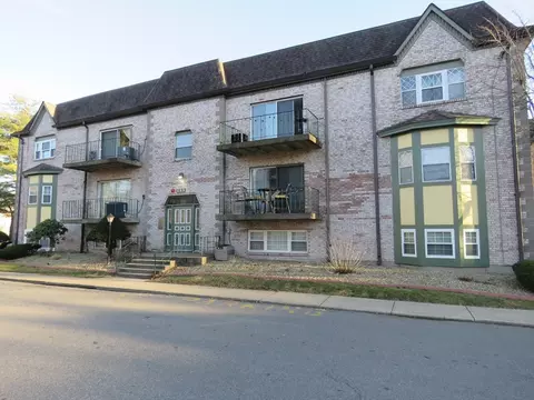 113 Oak Ln #12, Brockton, MA 02301