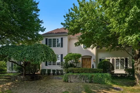 98 Huntington Rd, Newton, MA 02458