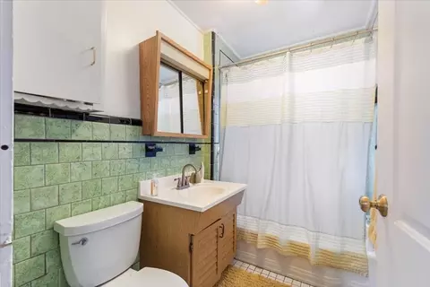 Bath - 75-77 Bailey Rd, Somerville, MA 02145 photo 2 of 3