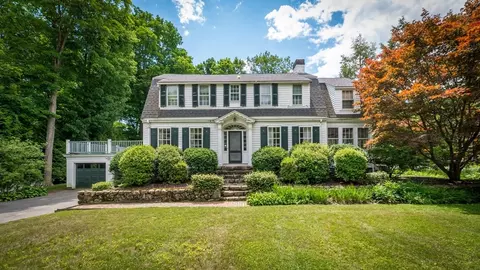 190 Main St, Wenham, MA 01984