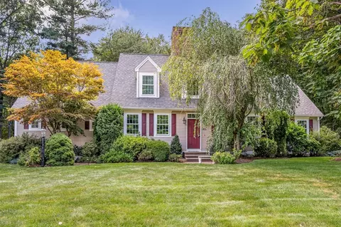 22 Kristine Ln, Haverhill, MA 01832
