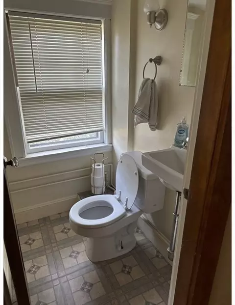 2 Twitchell St, Wellesley, MA 02482 photo 25