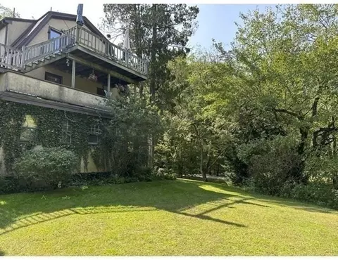 2 Twitchell St, Wellesley, MA 02482 photo 3
