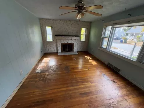 25 Walter Rd, Danvers, MA 01923 photo 6