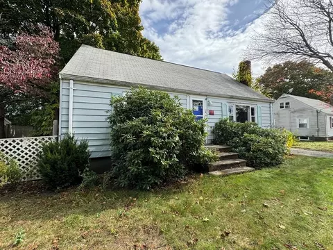 25 Walter Rd, Danvers, MA 01923 photo 3