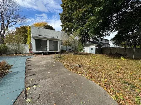 25 Walter Rd, Danvers, MA 01923 photo 4