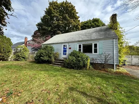 25 Walter Rd, Danvers, MA 01923 photo 2