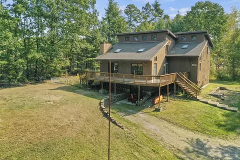 1492 Central St, Leominster, MA 01453