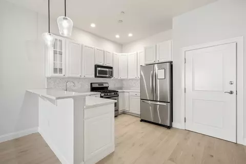 655 E 2nd St #202, Boston, MA 02127 photo 2