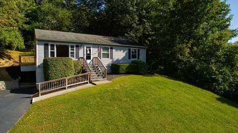524 Pleasant St, Southbridge, MA 01550