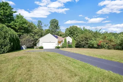Exterior - 14 Wildflower Dr, Ware, MA 01082 photo 4 of 9