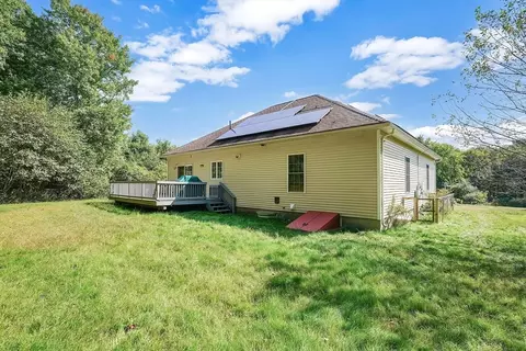 Exterior - 14 Wildflower Dr, Ware, MA 01082 photo 5 of 9