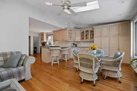 50 Sycamore St, Everett, MA 02149 photo 6