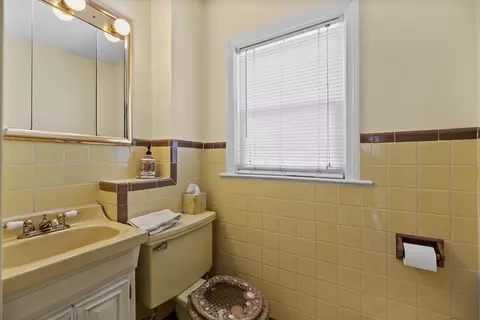 50 Sycamore St, Everett, MA 02149 photo 16