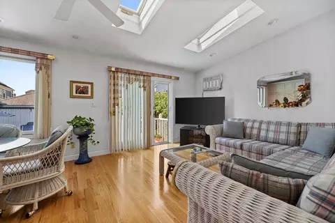 50 Sycamore St, Everett, MA 02149 photo 8