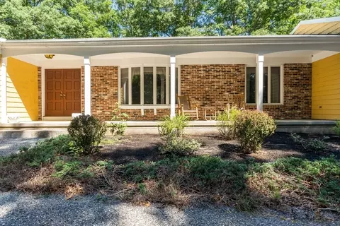 26 Danforth St, Rehoboth, MA 02769 photo 4