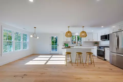 20 Bainbridge Rd, Reading, MA 01867 photo 6