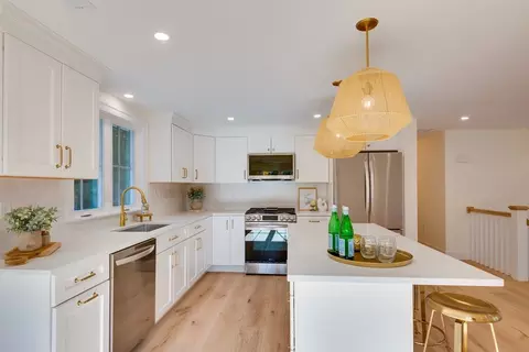 20 Bainbridge Rd, Reading, MA 01867 photo 8