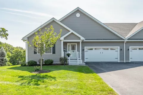 19 Aston Hill Dr #19, Hooksett, NH 03106