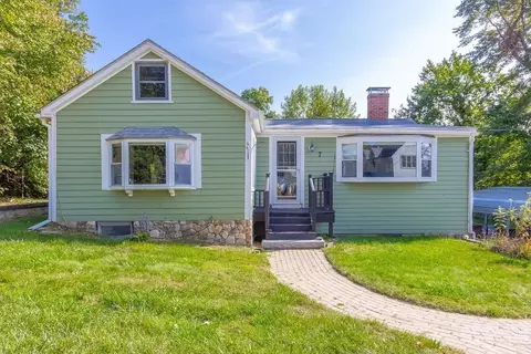 7 Cedar Rd, Littleton, MA 01460