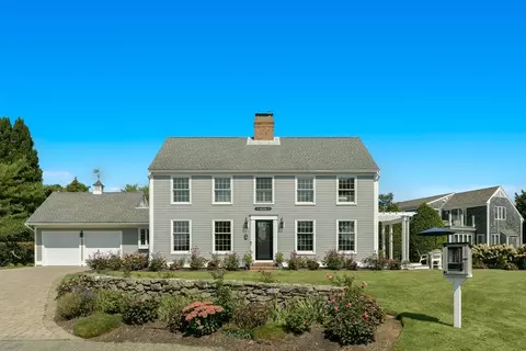 28 Youngs Farm Ln, Chatham, MA 02633