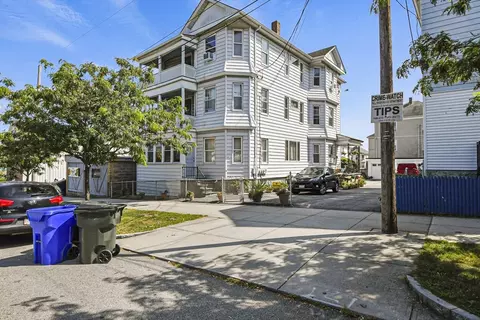 544-546 Plymouth Ave, Fall River, MA 02721