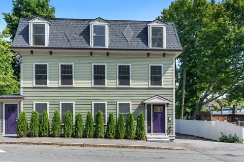 17 Neponset St #C, Canton, MA 02021