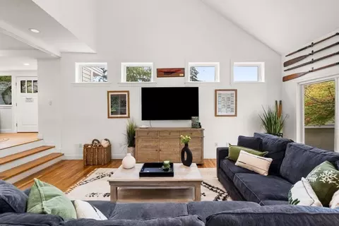20 Bradlee Rd, Marblehead, MA 01945 photo 9