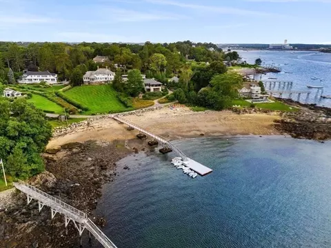 20 Bradlee Rd, Marblehead, MA 01945 photo 4