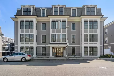 881 E 2nd St #12, Boston, MA 02127