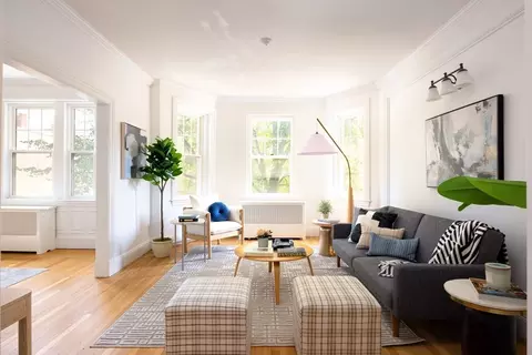 122 Sewall Ave #B, Brookline, MA 02446