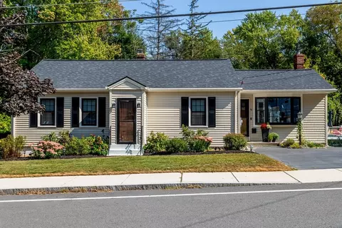 91 Arlington St, Leominster, MA 01453