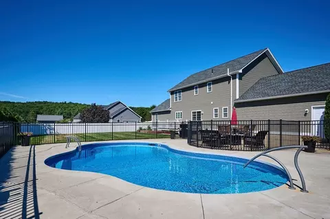 5 Bissonnette Cir, Southampton, MA 01073 photo 33