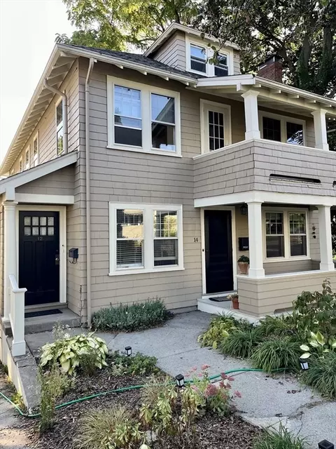 12 Fairview Ave #12, Watertown, MA 02472