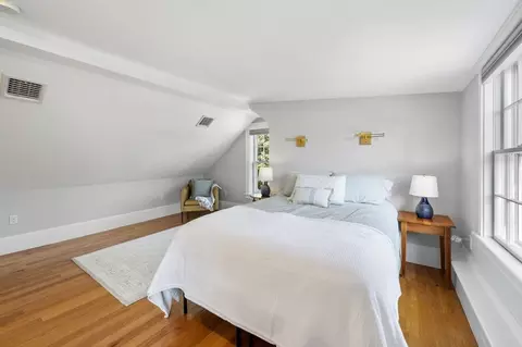 10 Darling St, Marblehead, MA 01945 photo 22