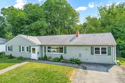 8 Millbrook Rd, Natick, MA 01760